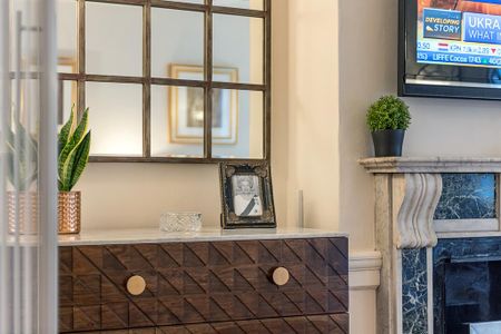 4 bedroom apartment to rent - Photo 2