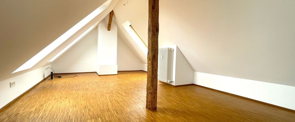 Wunderschöne 3-Zimmer-Altbauwohnung mit Galerie, Küche und Balkon im Martinsviertel von Darmstadt! - Foto 1