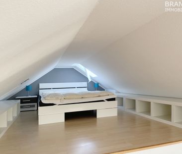 Moderne, hochwertige Dachgeschosswohnung über 2 Ebenen mit Balkon, ... - Photo 1
