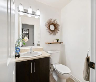 For Lease - 254 Titanium Private Unit# A, Orleans - Convent Glen an... - Photo 2