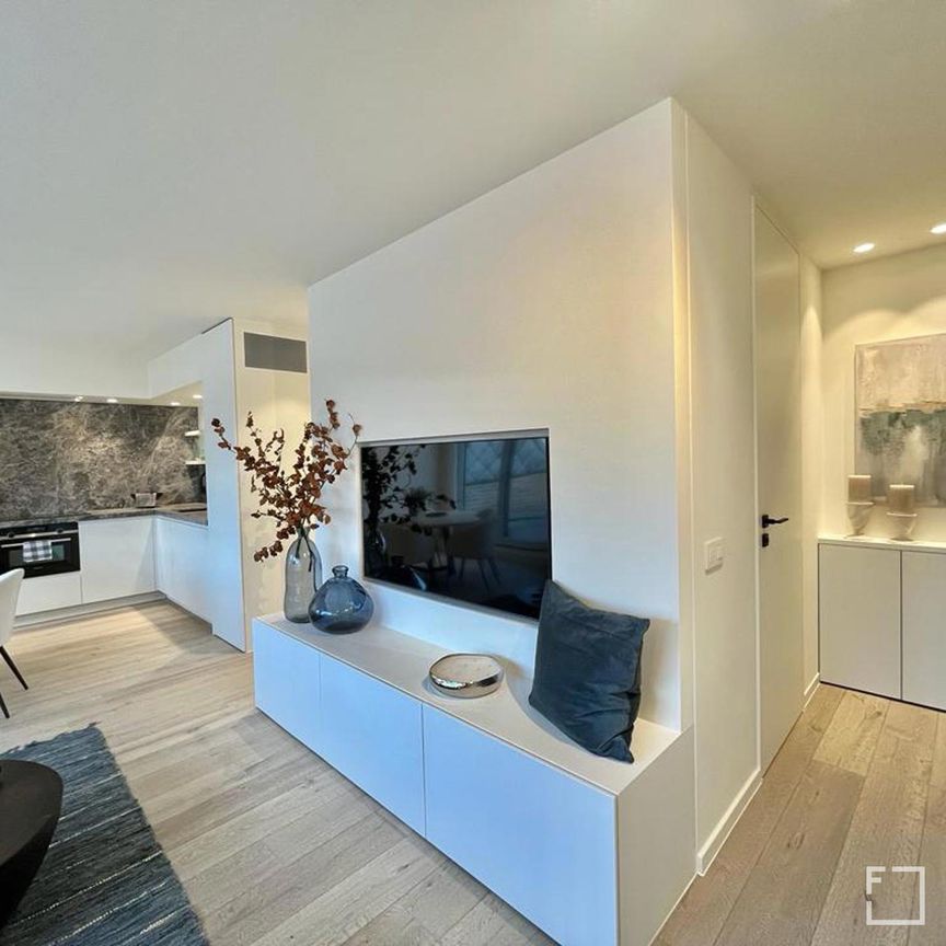 Gemeubelde penthouse met zijdelings zeezicht in Knokke. - Foto 1