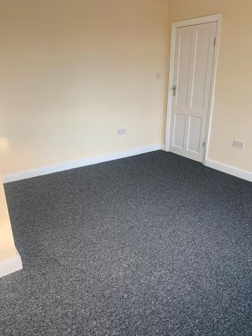 3 Bed Semi-Detached House, Tudor Road, LU3 - Photo 4