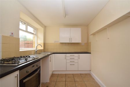 2 bed terraced house to rent in High Street, Burniston, YO13 - Photo 4
