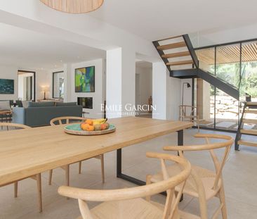 Villa Contemporaine -La Croix-Valmer - secteur Gigaro, vue mer . - Photo 4