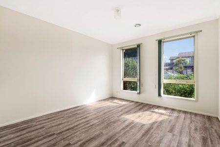 Easy Living in a Central Altona Meadows Location - Photo 4