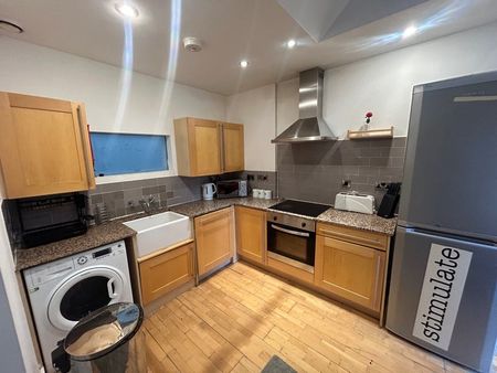 4 Bed Flat, Block D, M4 - Photo 3