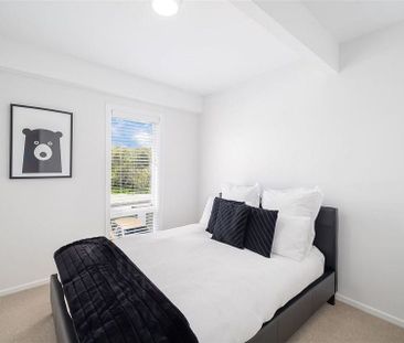 Fully furnished - short or longer term avail. - Photo 5