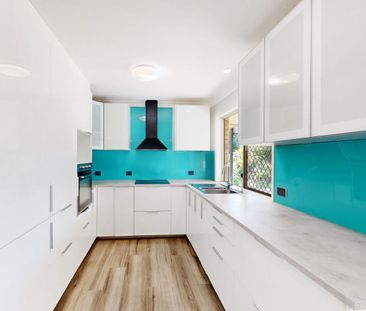 SWIMMING POOL & AIR-CONDITIONING - need we say more?!! - Photo 6