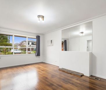 Spacious Family Living with the Luck of Number 8 - Photo 4