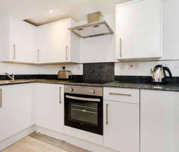 1 bedroom flat to rent - Photo 6