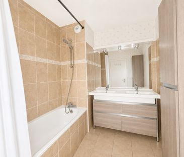 Location Appartement 3 pièces 69m² - Photo 5