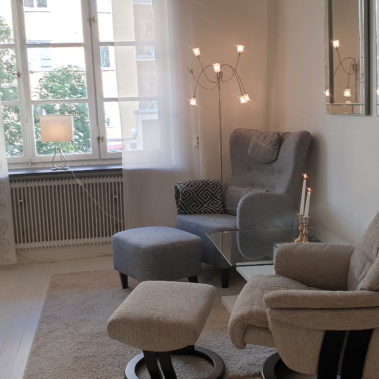 2:A NÄRA FRIDHEMSPLAN UTHYRES - Foto 1