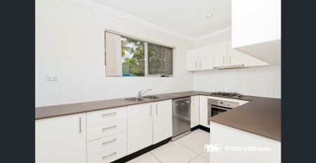 Huge, Accessible, Desirable Townhouse - Photo 2