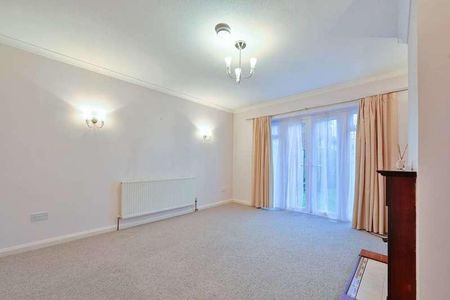 Bowring Green, Wd, Bushey, WD19 - Photo 4