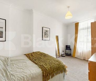 We are happy to present this lovely three double bedroom apartment ... - Photo 3
