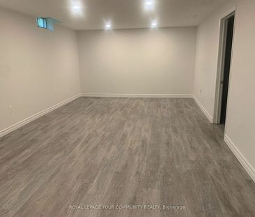 For Lease - 371 Selby Crescent, Newmarket, Ontario - Photo 4