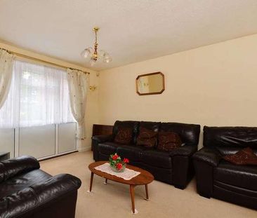 Hanger View Way, Ealing, W3 - Photo 3