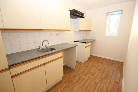 Mont Cross, Taverham, Norwich, NR8 - Photo 5