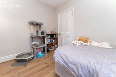 5 bedroom terraced house to rent - Photo 4