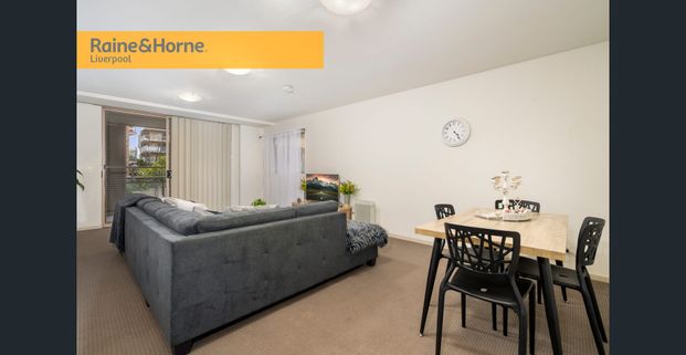 This apartment is sure to impress!!! - Photo 1