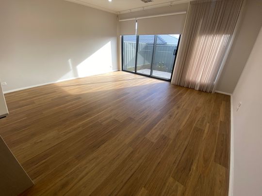 Beautiful Family Home - Photo 1