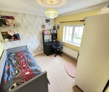 4 bedroom terraced house to rent - Photo 6