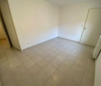 Location Appartement 2 pièces 41m² TOULON 83100 - Photo 3