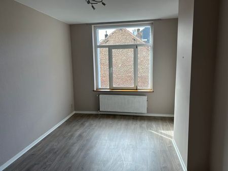 Appartement te huur - Foto 2
