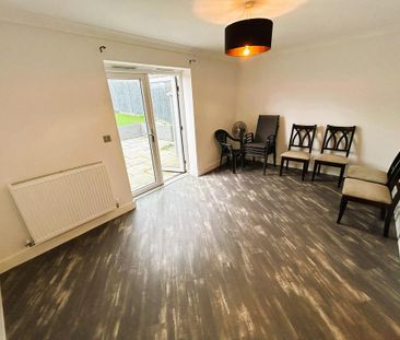 3 bedroom terraced house to rent - Photo 2