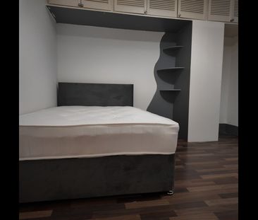 Room in a Shared House, Gloucester Road, CR0 - Photo 1