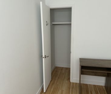 2 12 à Louer - Photo 2