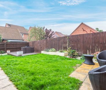 2 bedroom semi-detached house to rent - Photo 5