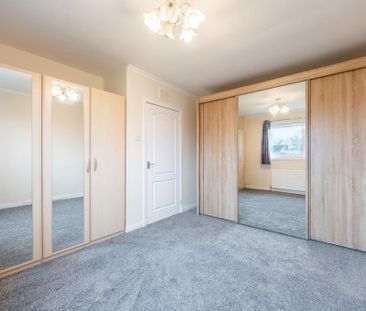 2 bedroom maisonette to rent - Photo 2