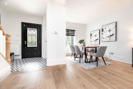 For Lease - 469 Clendenan Avenue, Toronto, Ontario - Photo 4