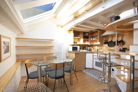 Appartement à louer rue Saint Dominique, Paris 7ème - Photo 2