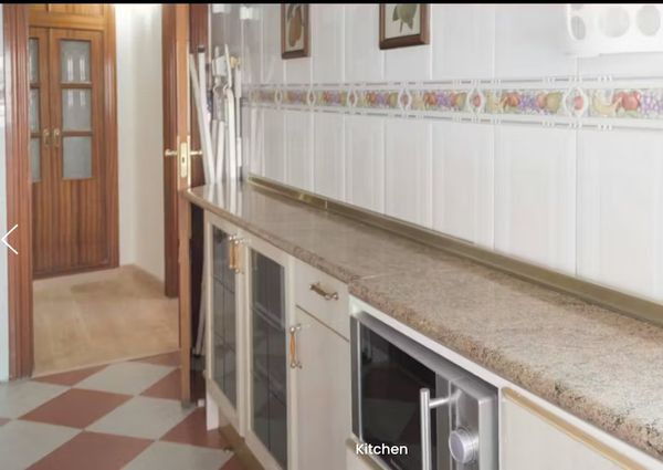 Calle del Jilguero, Madrid, Community of Madrid 28025