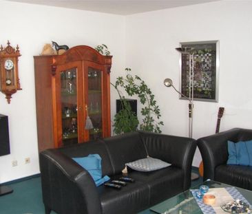 Gemütliche 2,5 Zimmerwohnung mit Balkon in ruhiger und grüner Umgeb... - Photo 1