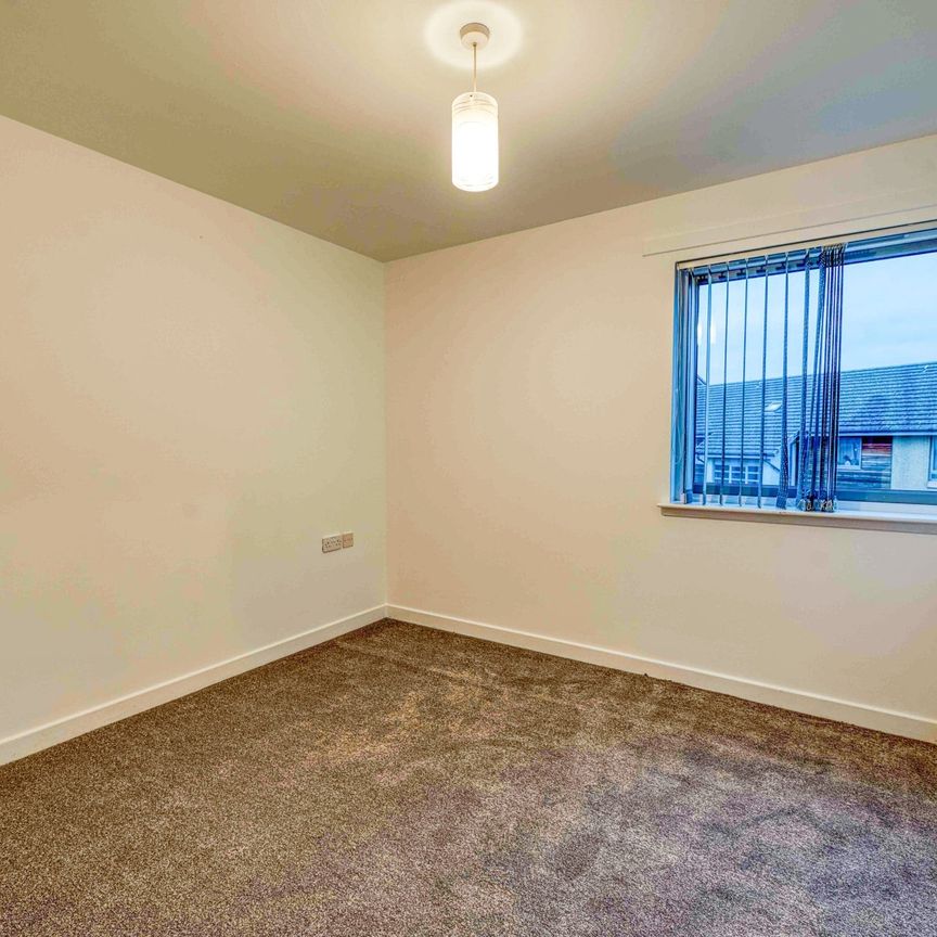 99T St Triduanas Rest, Edinburgh, EH7 6LN - Photo 1