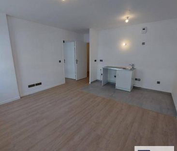 Location appartement t2 39 m² à Saint-Cyr-l'École (78210) Quartier 4 - Photo 2