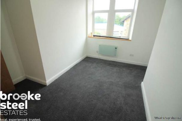 2 bedroom property to rent in Rossendale - Photo 1