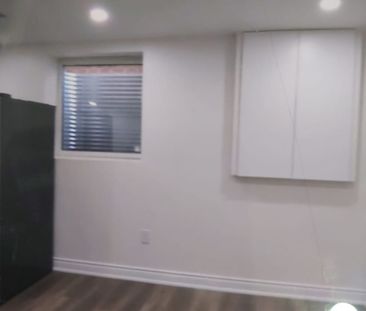 For Lease - 587 Farwell Crescent Unit# ( lower ), Mississauga, Ontario - Photo 4