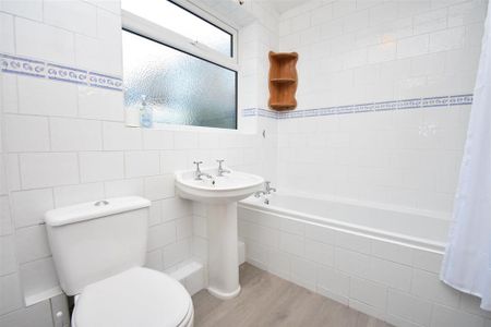 2 bedroom terraced house to rent - Photo 5