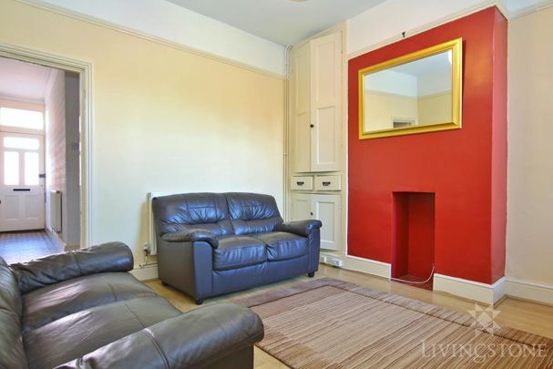 3 bedroom terraced house to rent - Photo 1