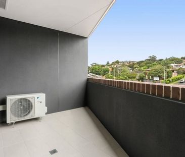 Modern one Bedroom Urban Retreat - Photo 2