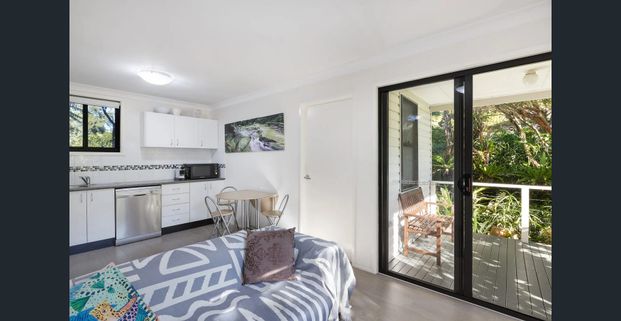 Three Bedroom Granny Flat in Convenient Location - Photo 1