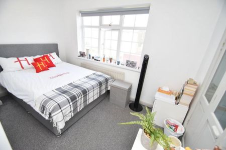 4 bedroom house to rent - Photo 3