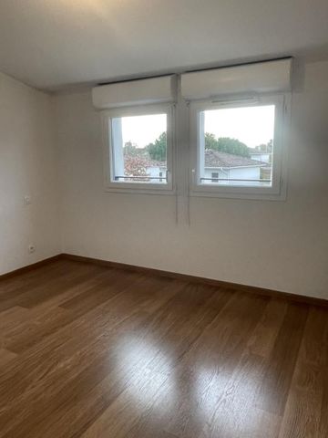 Location Appartement 3 pièces PESSAC 33600 - Photo 2