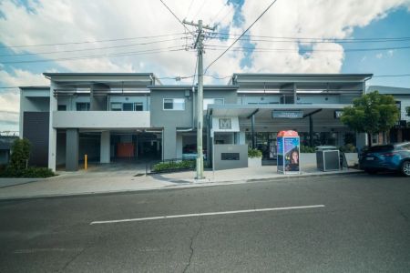 Spacious and perfectly located apartment - Photo 3