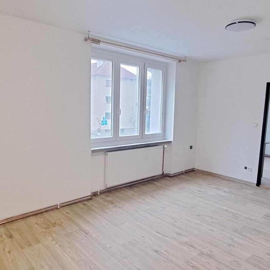 Pronájem bytu 2+1 65 m² - Fotografie 1