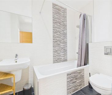 2 bedroom property to rent - Photo 1